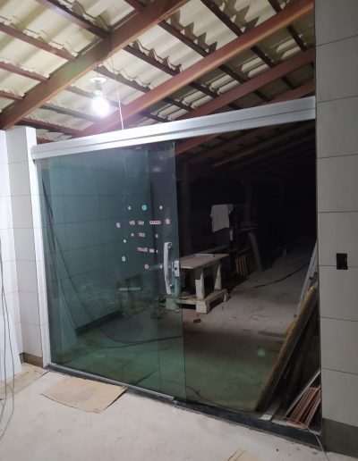 CVBH_Manutenção de cortinas de vidro em BH