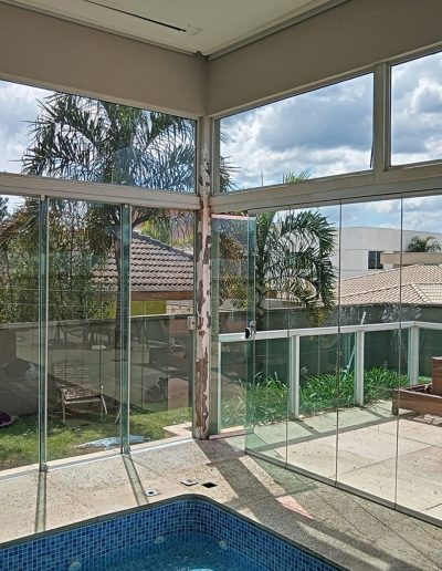 CVBH_Manutenção em cortinas de vidro_Fechamento de área em BH